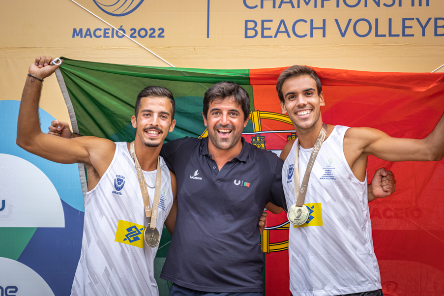 PORTUGAL A UM JOGO DE FAZER HISTÓRIA NO EUROPEU - Federação Portuguesa de  Voleibol