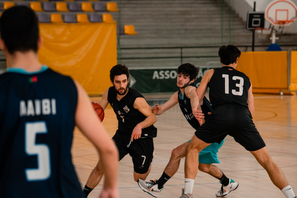 FADU - Basquetebol já conhece equipas apuradas para as Fases Finais