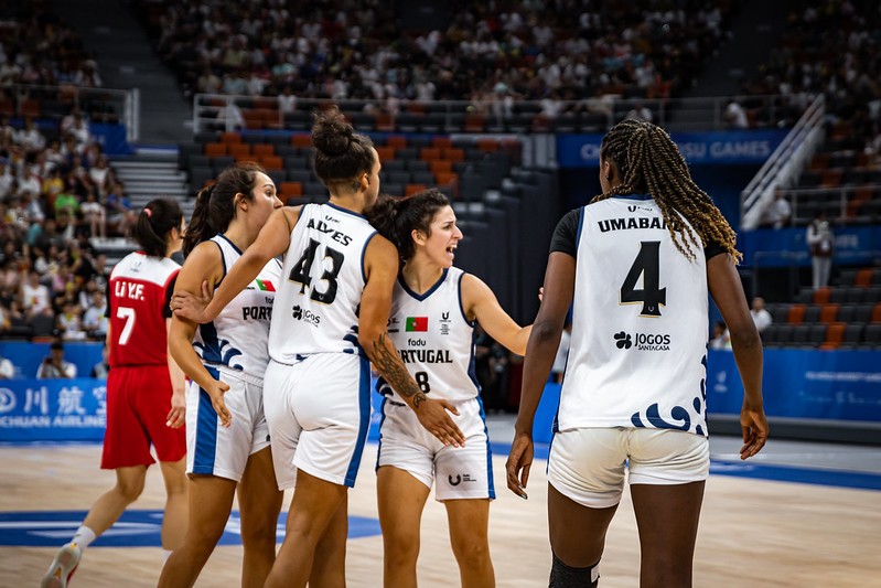 JORNAL DE DESPORTO: BASQUETEBOL»» GDESSA sobe ao pódio na Liga Feminina