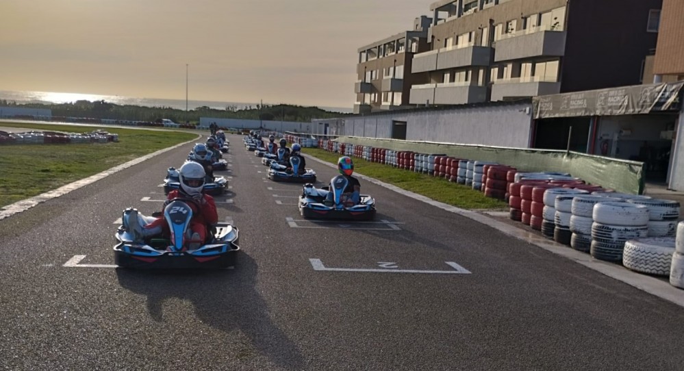 FADU - U.Porto dominou na pista de karts de Matosinhos